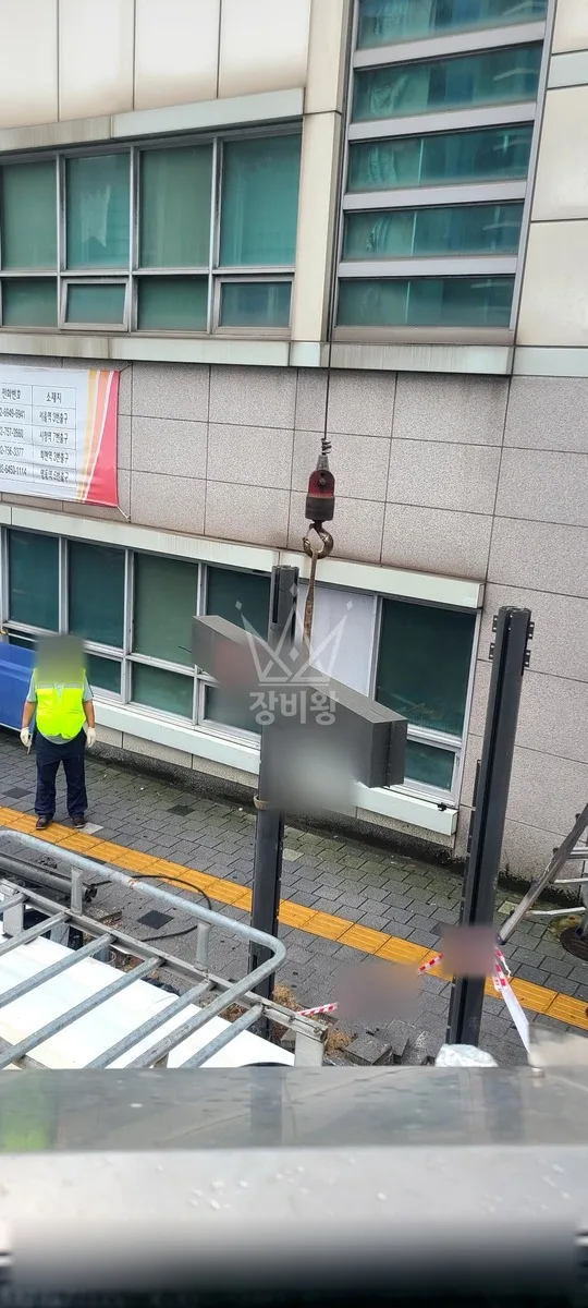 광주 서구 양동 크레인 중량물 인양 작업 현장