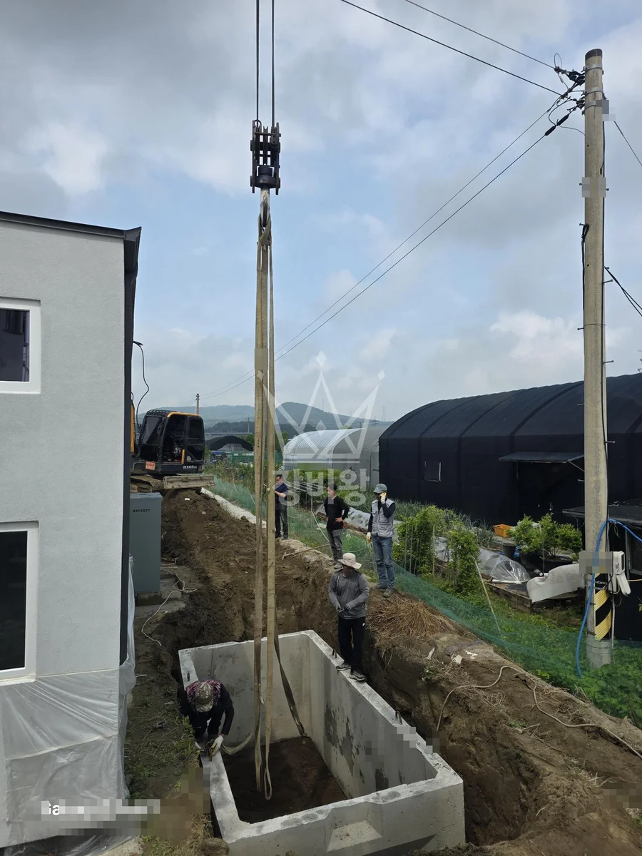 전남 나주시 중앙동 크레인 컨테이너 이동 작업 현장