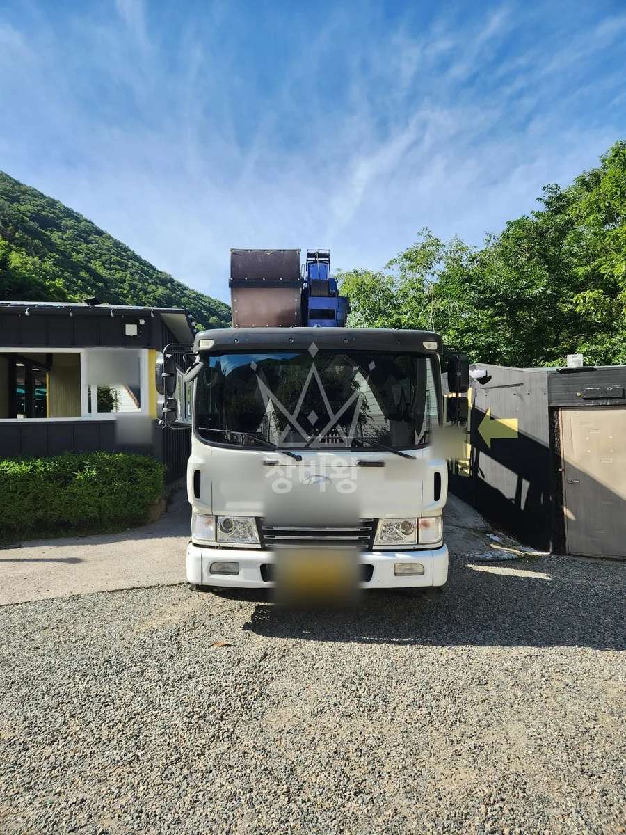 경남 사천시 사천읍 크레인 에어컨 실외기 작업 현장