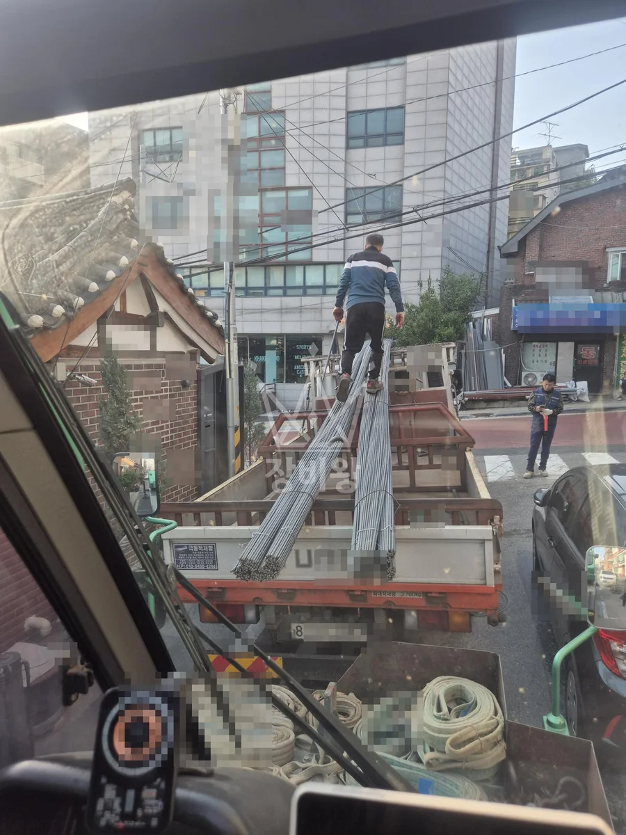 서울 성북구 삼선동4가 크레인 중량물 인양 작업 현장
