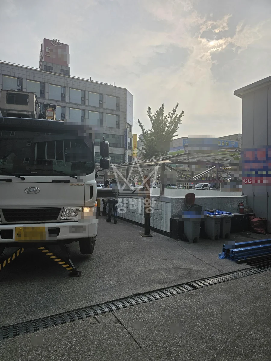 전남 순천시 남내동 크레인 태양광 작업 현장