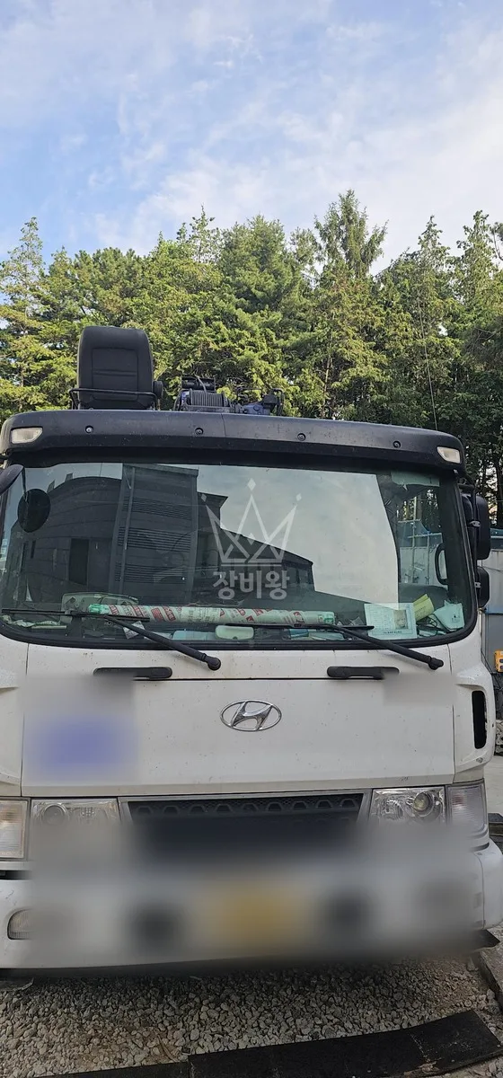 전남 영암군 삼호읍 서호리 크레인 조명 작업 현장