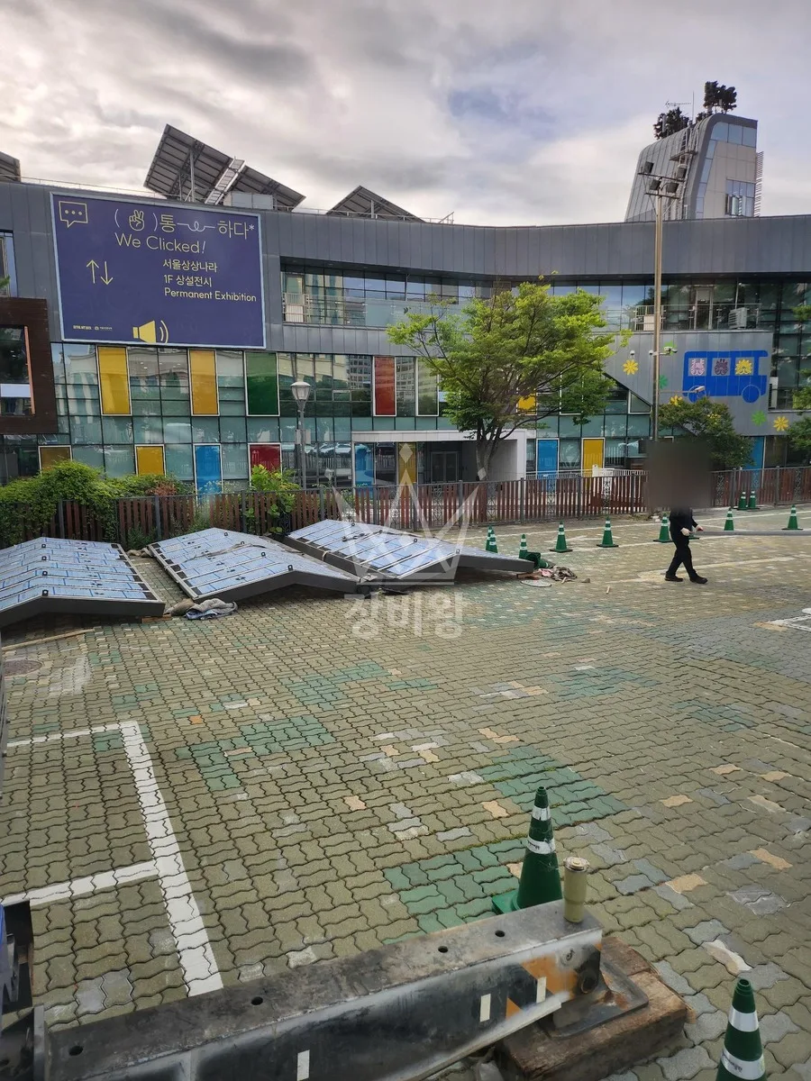 부산 영도구 동삼동 크레인 유리 작업 현장