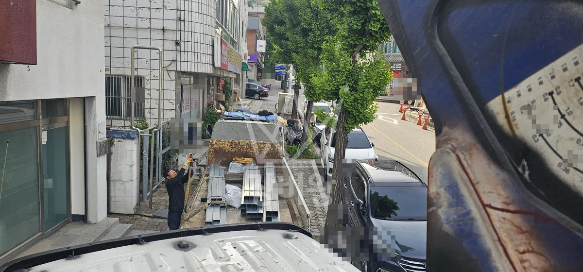 강원 삼척시 오사동 크레인 자재 양중 작업 현장