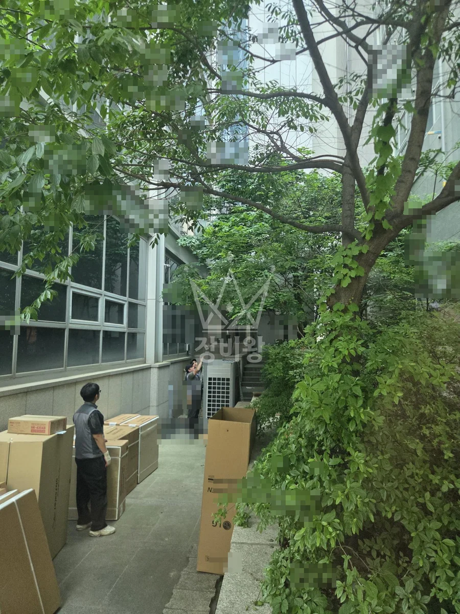 서울 양천구 목동 크레인 자재 양중 작업 현장