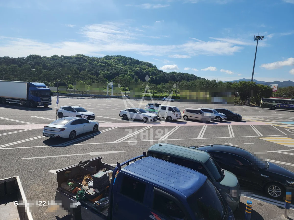 광주 서구 양동 크레인 컨테이너 이동 작업 현장