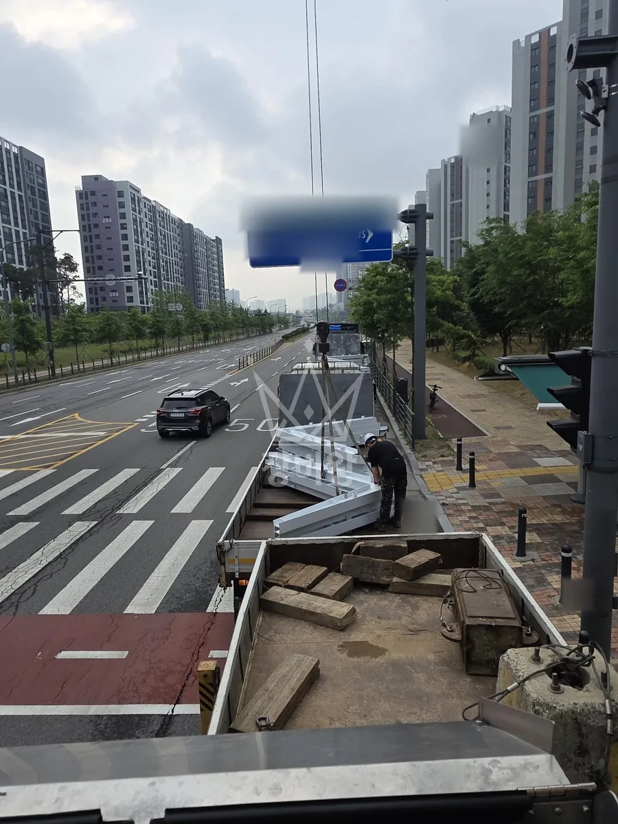 전남 순천시 홍내동 크레인 태양광 작업 현장