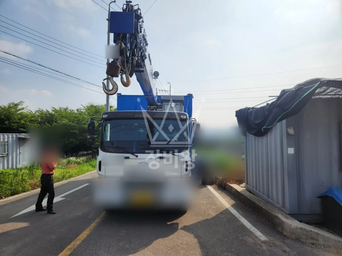 대구 동구 사복동 크레인 자재 양중 작업 현장