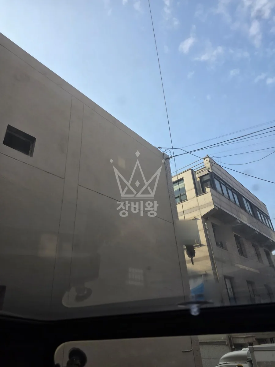 서울 크레인 자재 양중 작업 현장