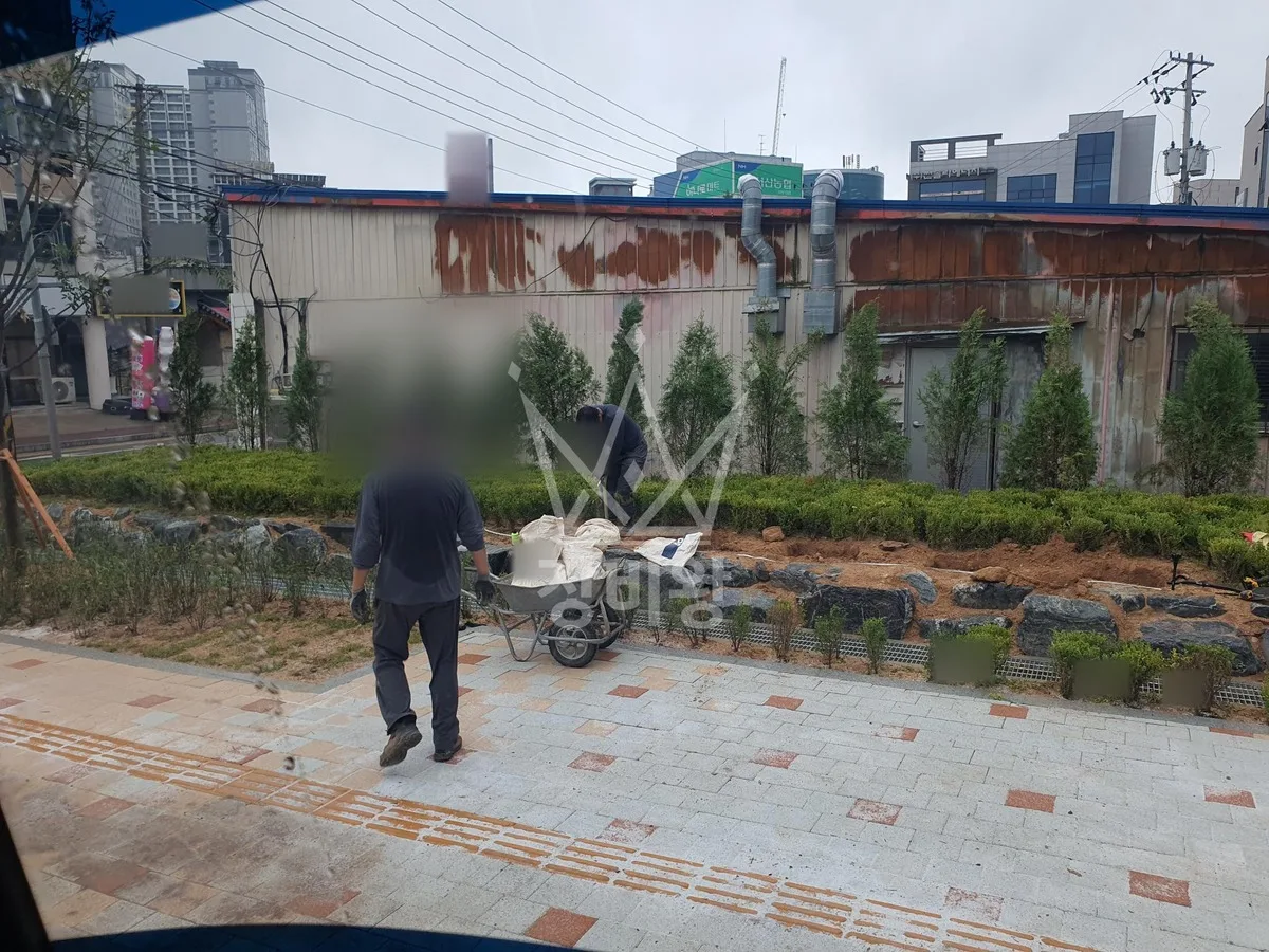 충남 아산시 신인동 크레인 에어컨 실외기 작업 현장