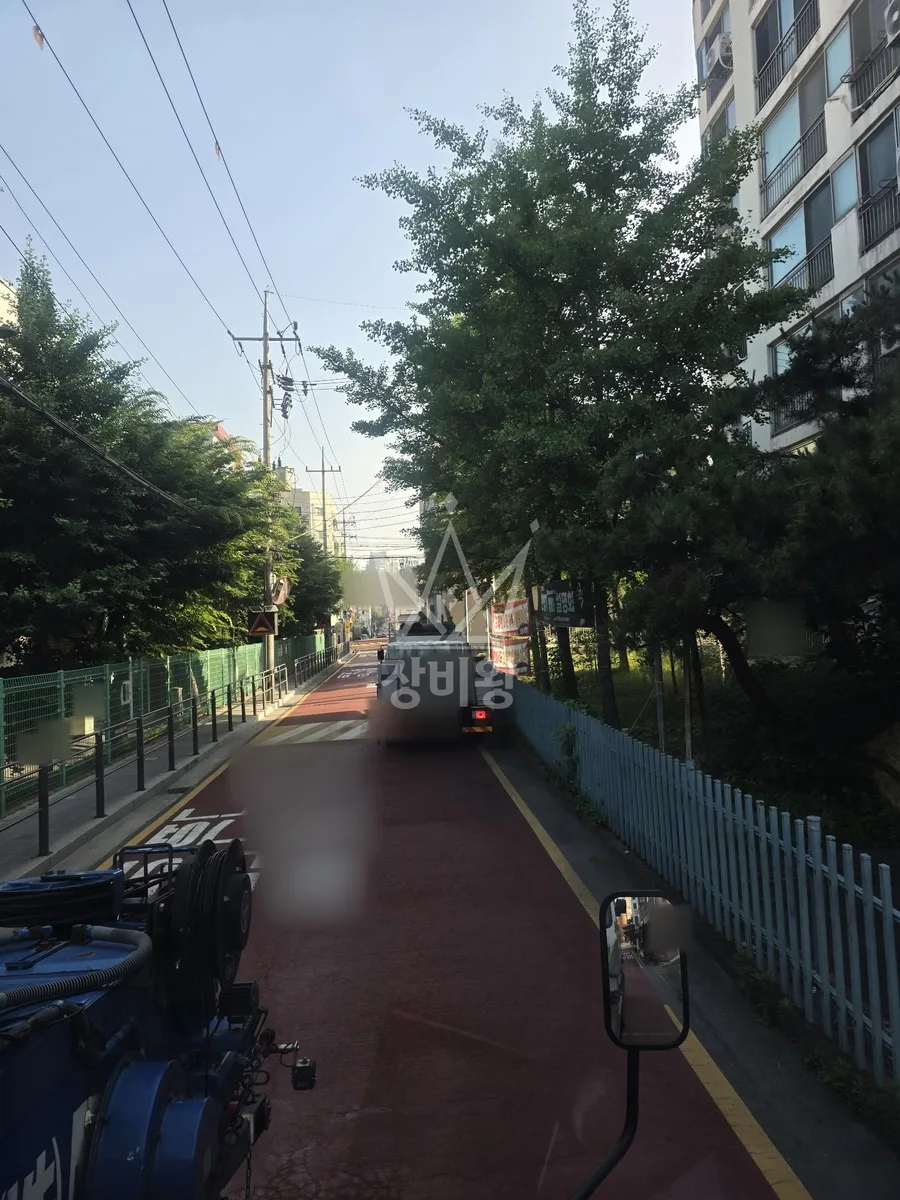 서울 중구 무학동 크레인 자재 양중 작업 현장
