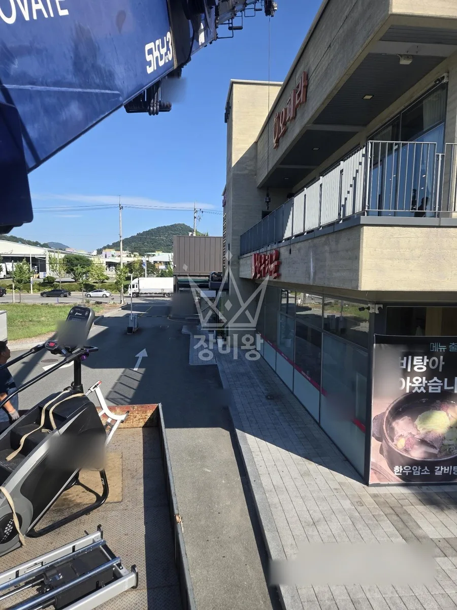 전남 여수시 둔덕동 크레인 중량물 인양 작업 현장