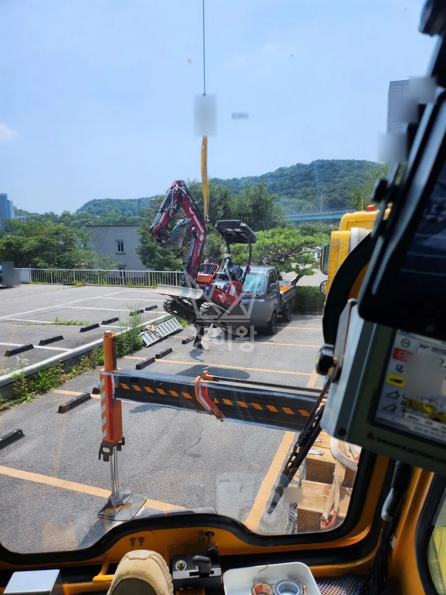 경기 구리시 크레인 빔 작업 현장